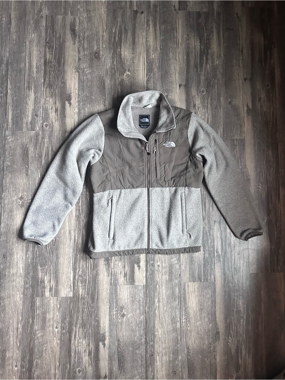 The North Face Full Zip Denali Fleece Jacket   Size Medium 8-10 Taupe Brown